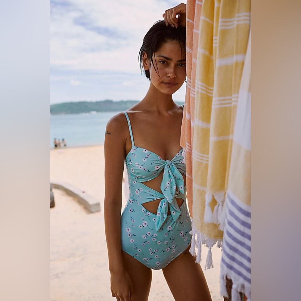 Beach Riot Mia One Piece Cutout Green Floral Bikini NWOT